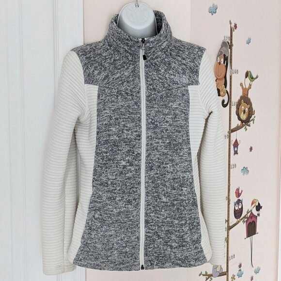 THE NORTH FACE two tone grey and white fleece lined jacket zip pull Small B1 - Picture 1 of 10
